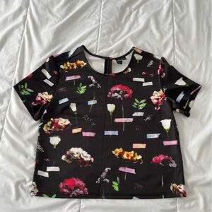 NWOT Flower Print Crop Top